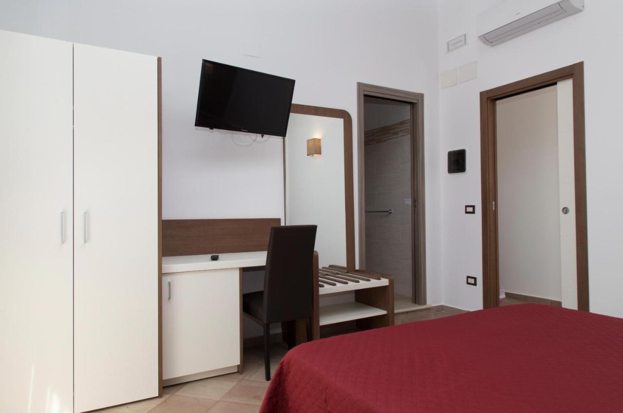 Villaggio Pineta Petto Bianco Капо-Ватикано Экстерьер фото