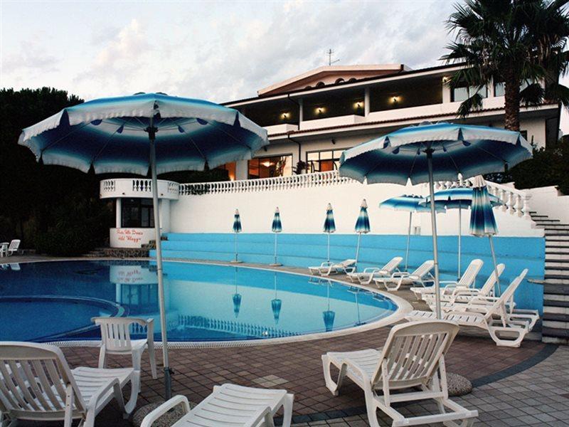 Villaggio Pineta Petto Bianco Капо-Ватикано Экстерьер фото