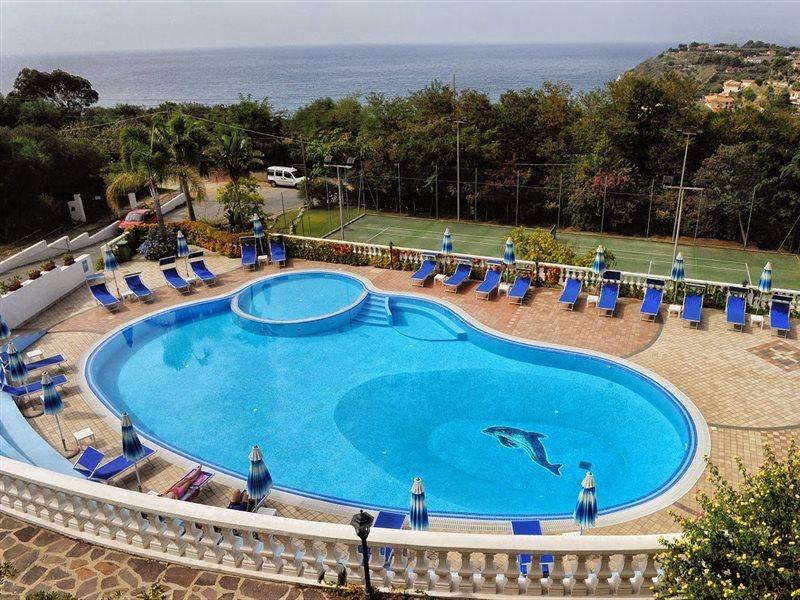 Villaggio Pineta Petto Bianco Капо-Ватикано Экстерьер фото
